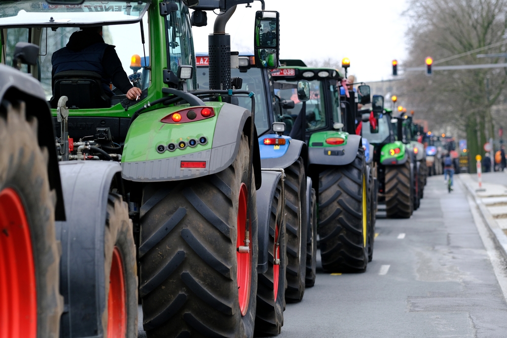 Scopri di più sull'articolo In tutta Europa monta la protesta degli agricoltori